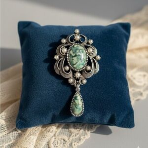 Vintage Sarah Coventry 'Evergreen' Classic 1960s Brooch